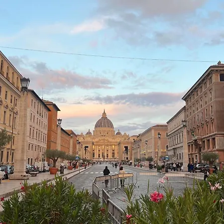 Vatican N1- Al Centro Con Patio Privato